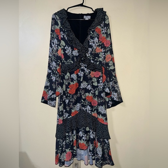Finders Keepers Astral Dress in Black Floral Small - Picture 4 of 5